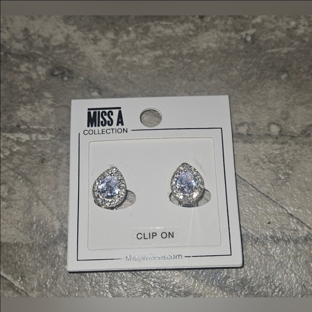 Silver Teardrop Rhinestone Clip-On Earrings BNIB